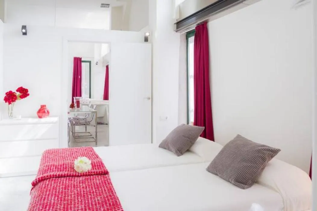 Apartamento A Estrenar Frente A La Plaza De Espana Sevilla